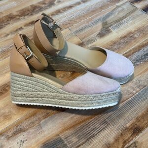 Nine West sandals size 7